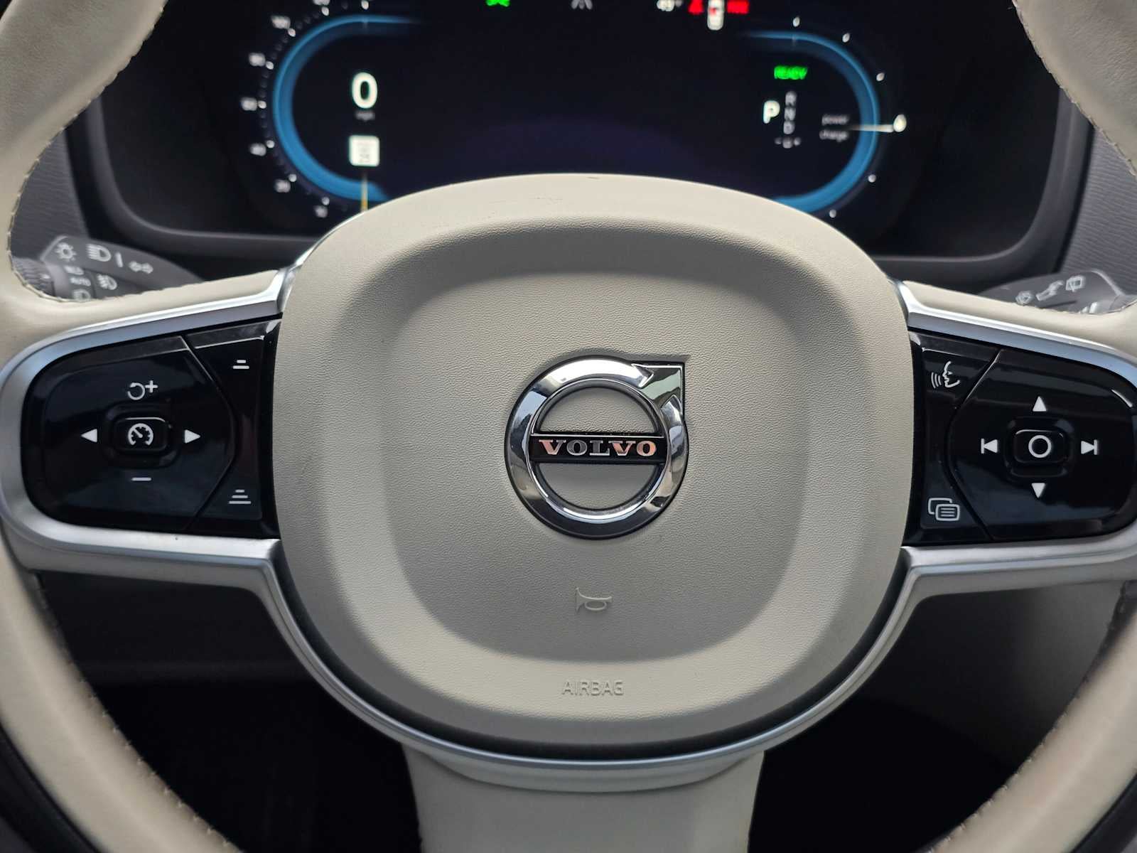 2024 Volvo XC90 Recharge Plug-In Hybrid Plus