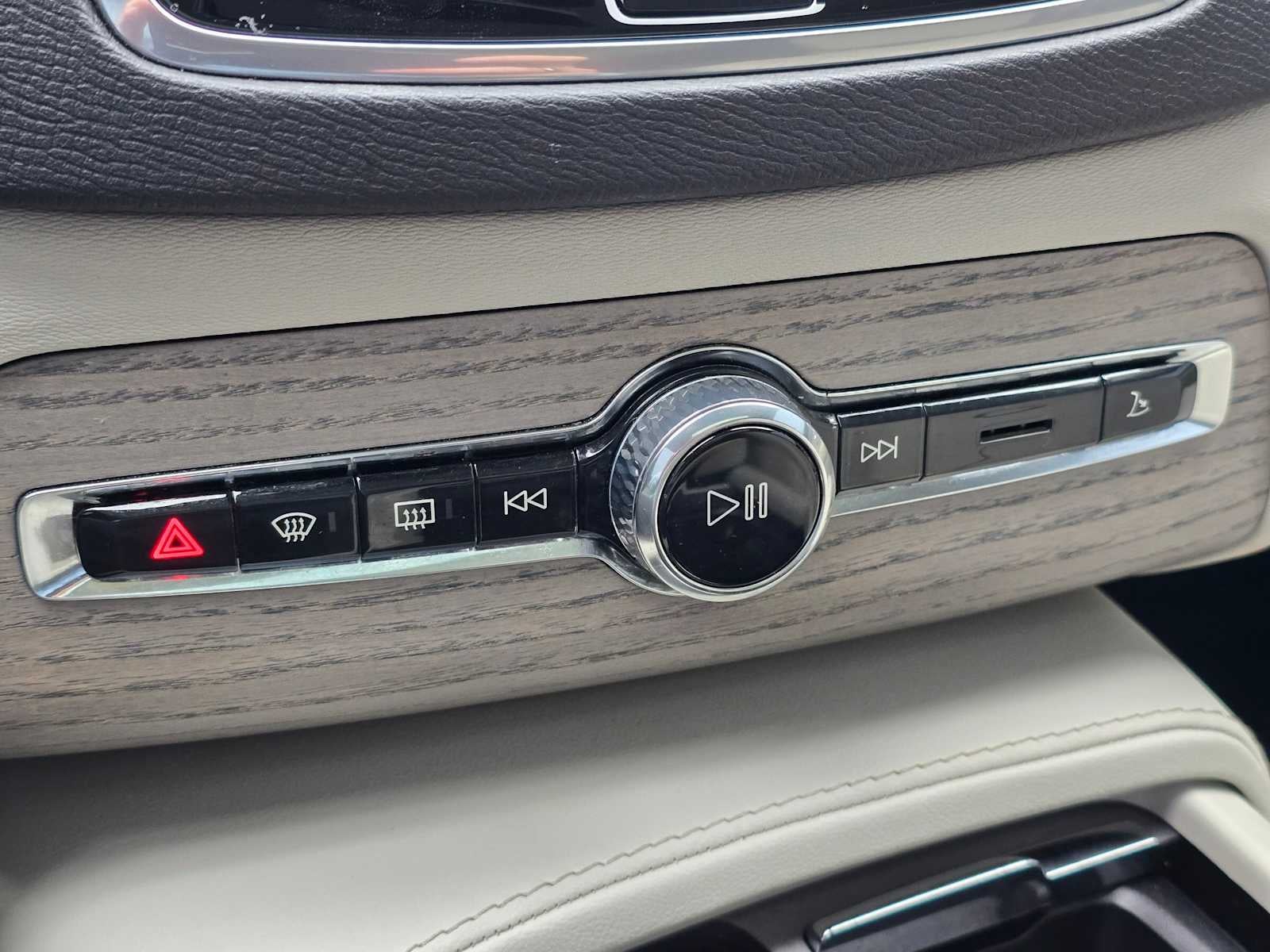 2024 Volvo XC90 Recharge Plug-In Hybrid Plus