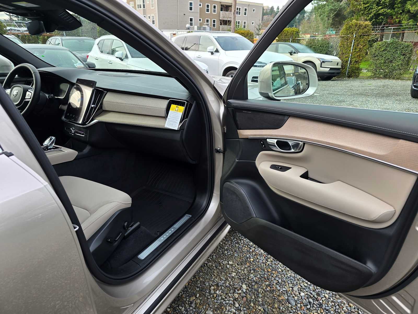 2026 Volvo XC90 Plug-In Hybrid Plus