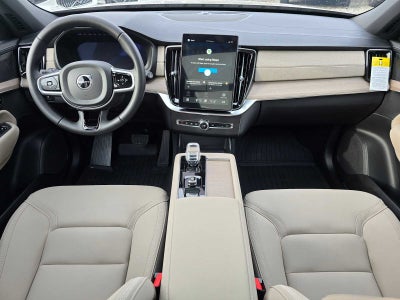 2026 Volvo XC90 Plug-In Hybrid Plus