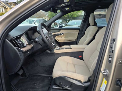 2026 Volvo XC90 Plug-In Hybrid Plus