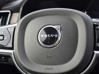 2026 Volvo XC90 Plug-In Hybrid Plus