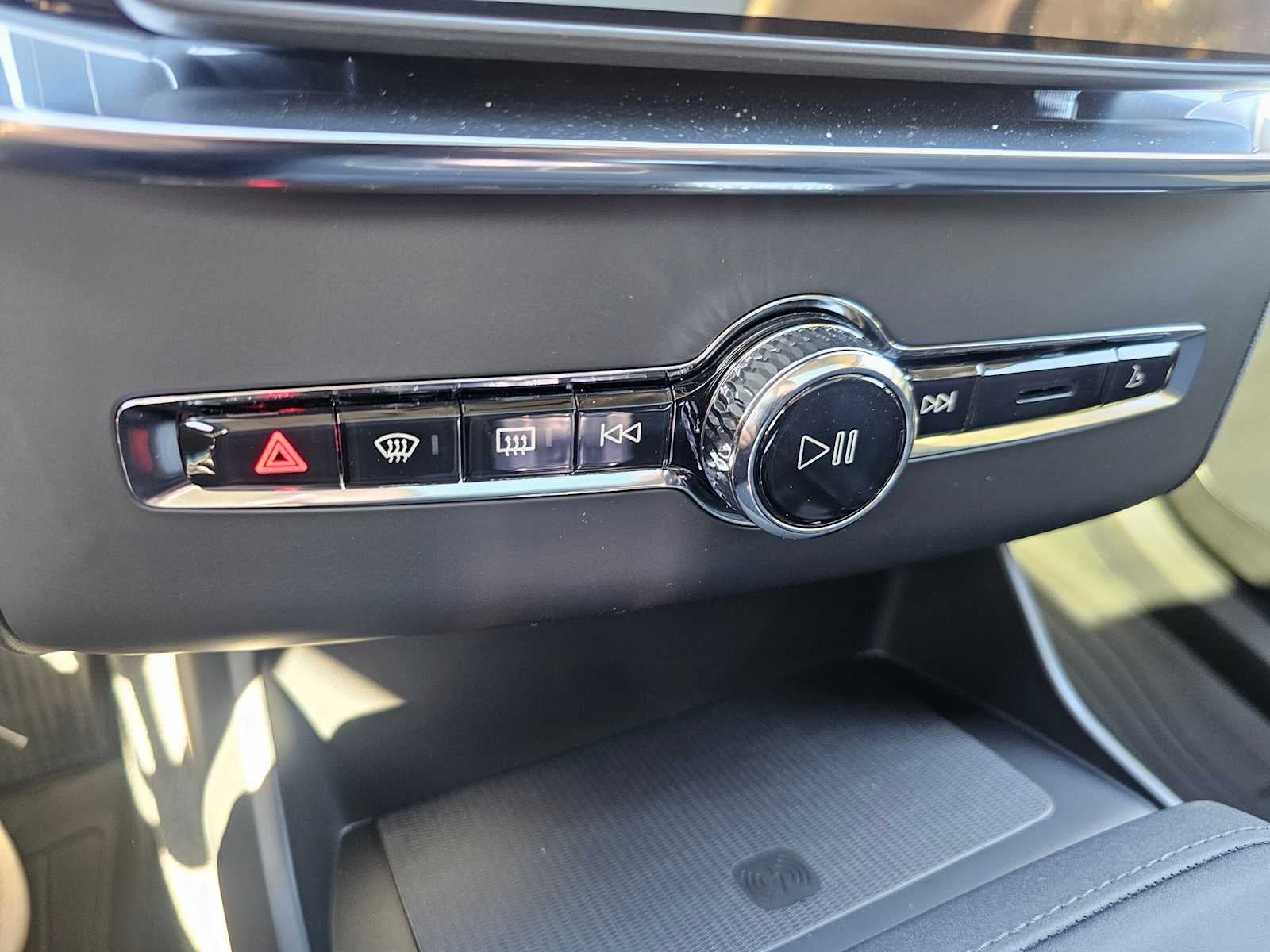2026 Volvo XC90 Plug-In Hybrid Plus