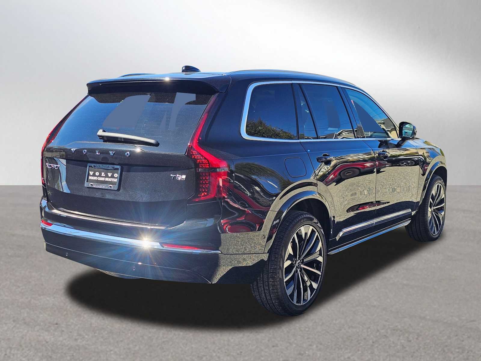 2026 Volvo XC90 Plug-In Hybrid Plus