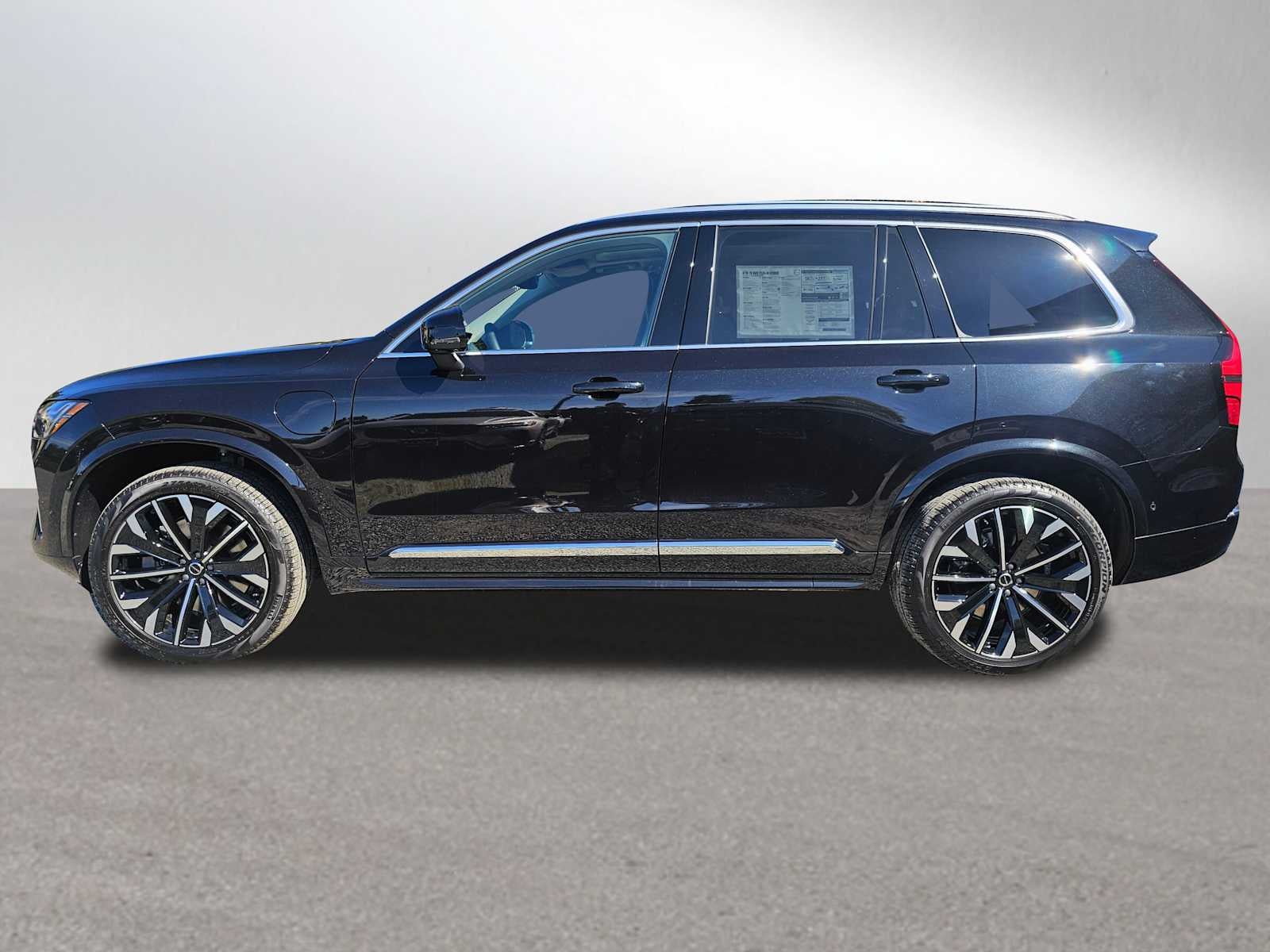 2026 Volvo XC90 Plug-In Hybrid Plus