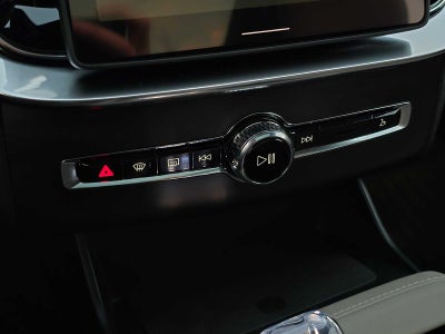 2026 Volvo XC90 Plug-In Hybrid Plus