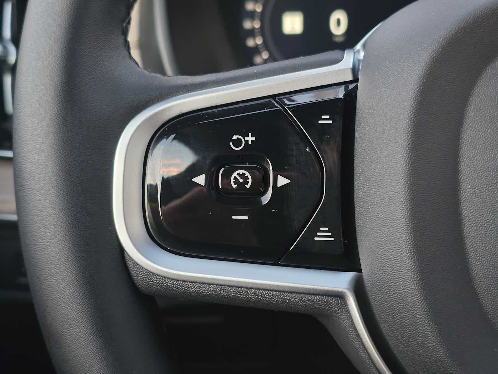 2026 Volvo XC90 Plug-In Hybrid Plus