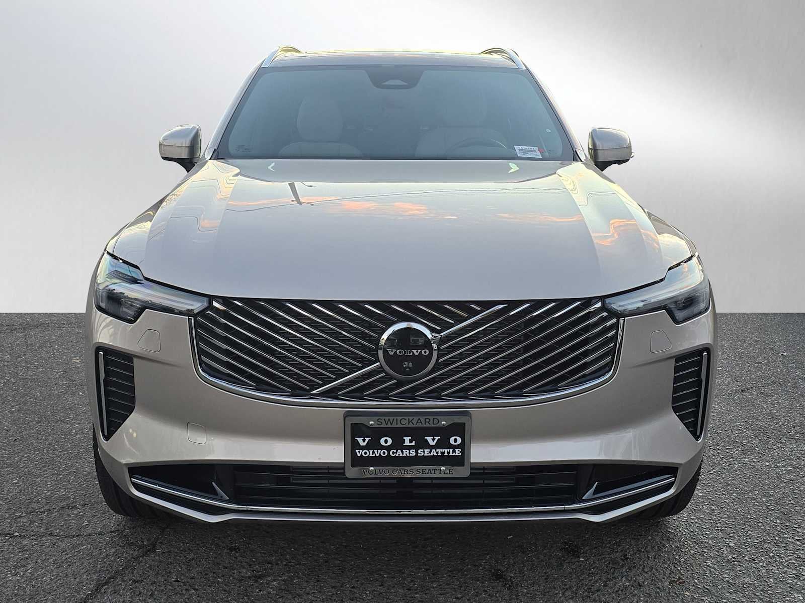 2026 Volvo XC90 Plug-In Hybrid Plus