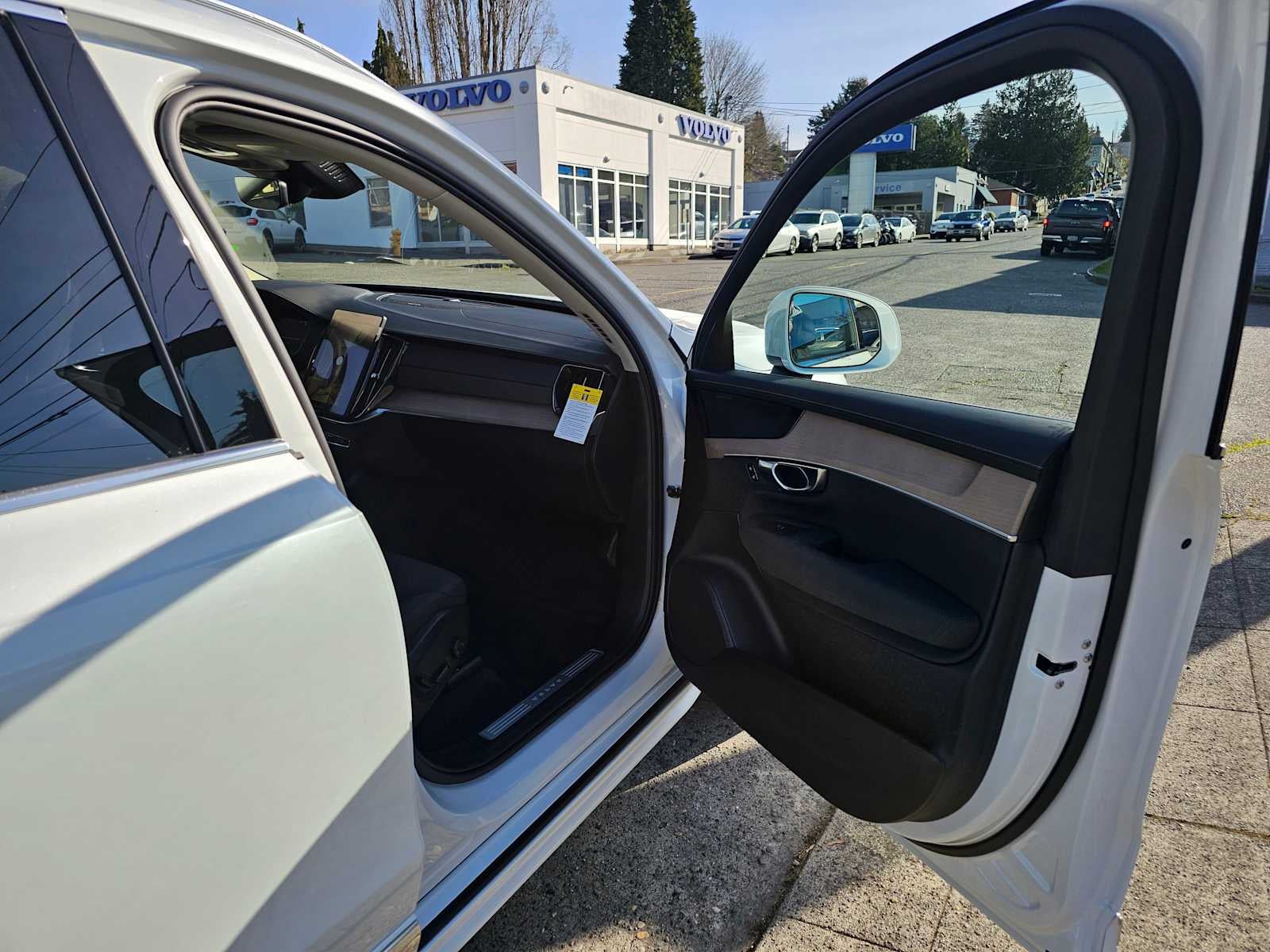 2026 Volvo XC90 Plug-In Hybrid Plus