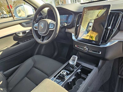 2026 Volvo XC90 Plug-In Hybrid Plus