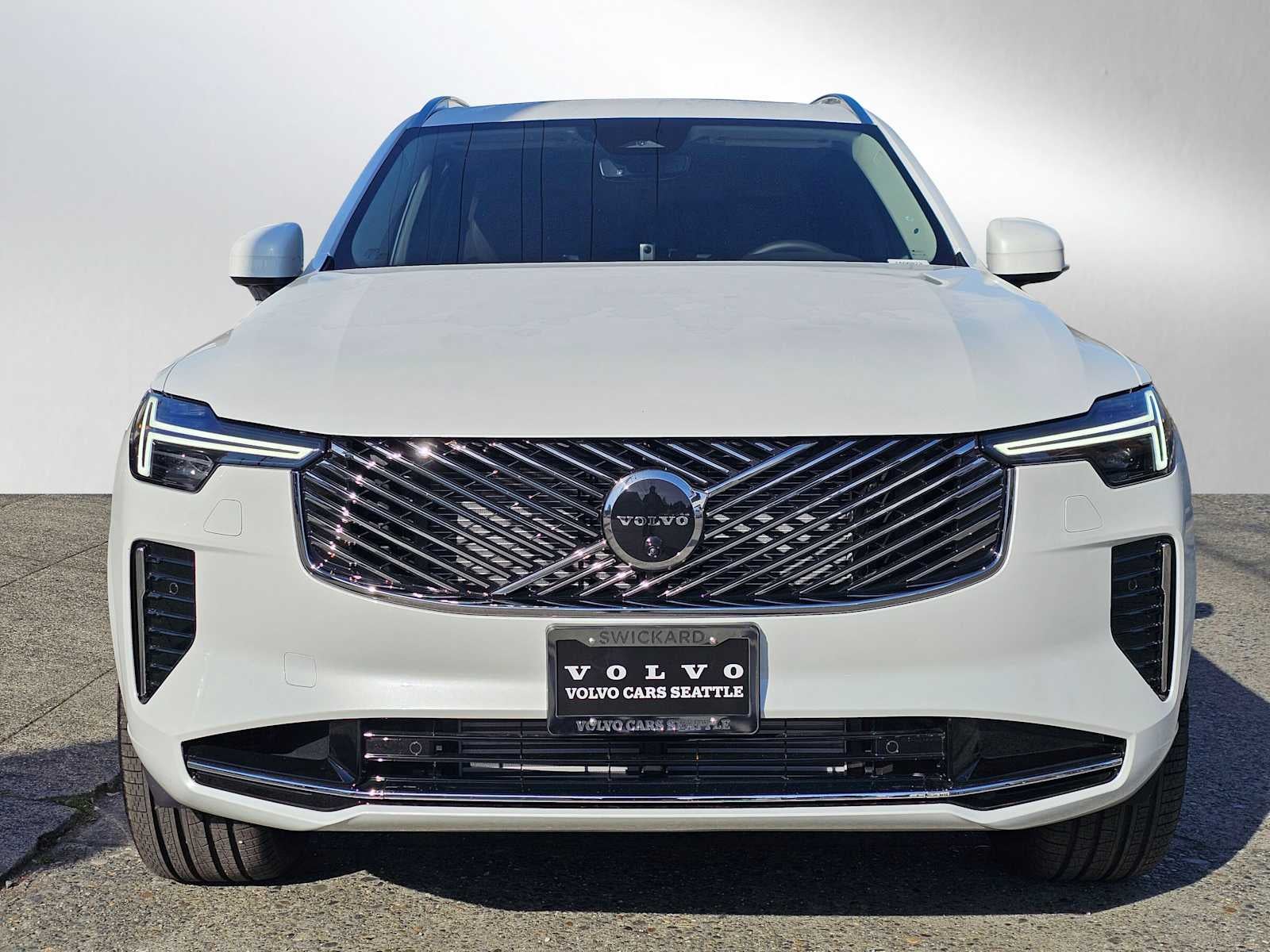 2026 Volvo XC90 Plug-In Hybrid Plus