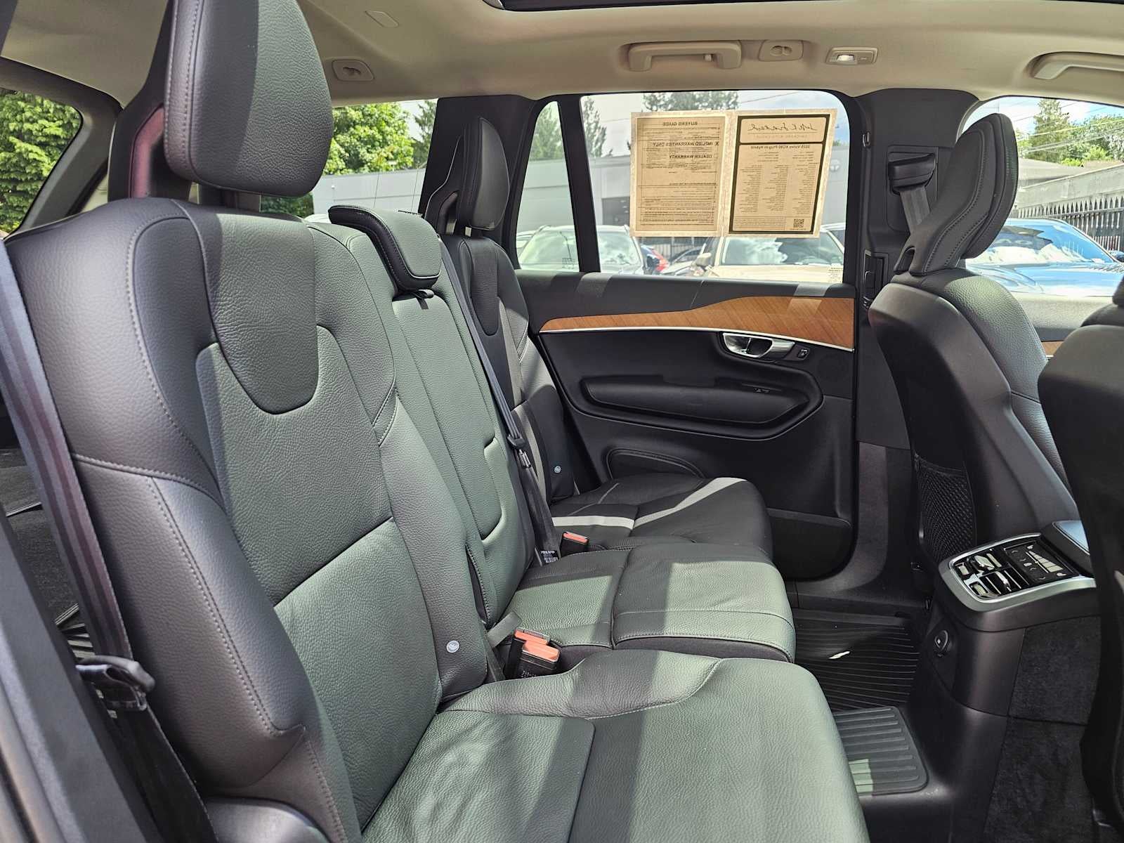 2025 Volvo XC90 Plug-In Hybrid Plus