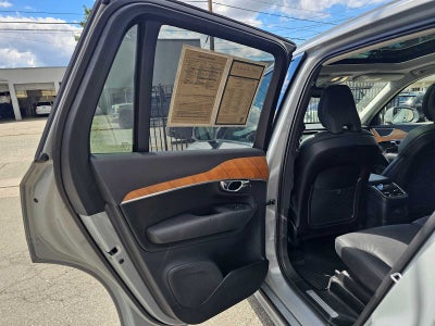 2025 Volvo XC90 Plug-In Hybrid Plus