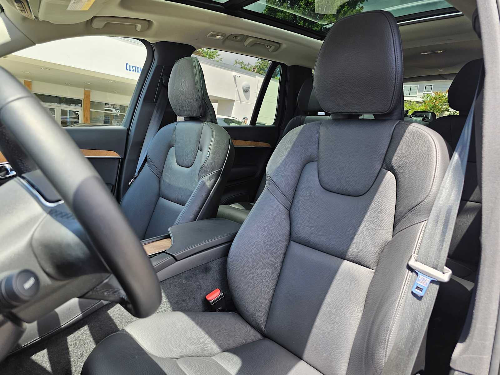2025 Volvo XC90 Plug-In Hybrid Plus