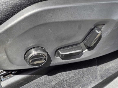 2025 Volvo XC90 Plug-In Hybrid Plus