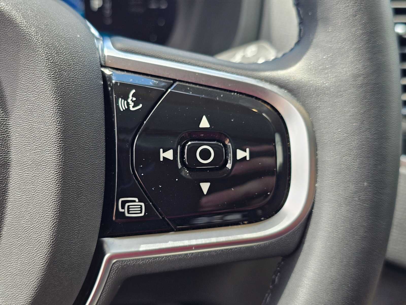 2025 Volvo XC90 Plug-In Hybrid Plus