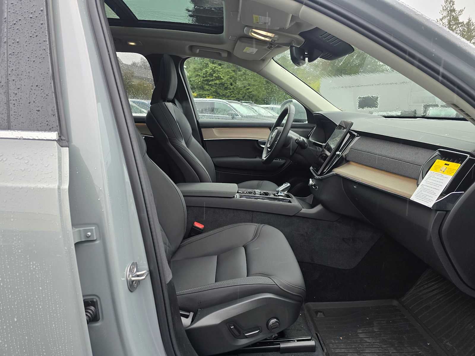 2026 Volvo XC90 Plug-In Hybrid Plus