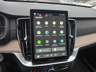 2026 Volvo XC90 Plug-In Hybrid Plus