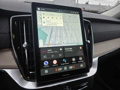 2026 Volvo XC90 Plug-In Hybrid Plus