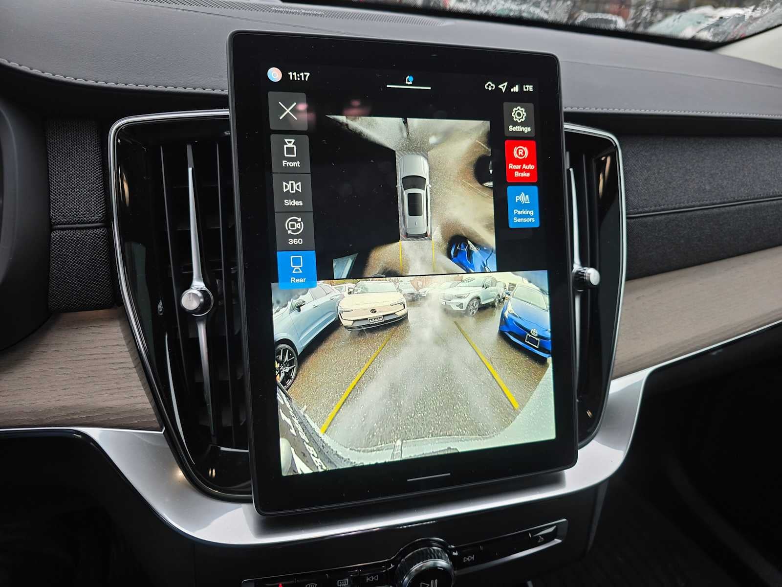 2026 Volvo XC90 Plug-In Hybrid Plus