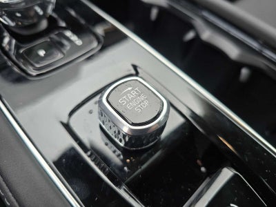 2026 Volvo XC90 Plug-In Hybrid Plus