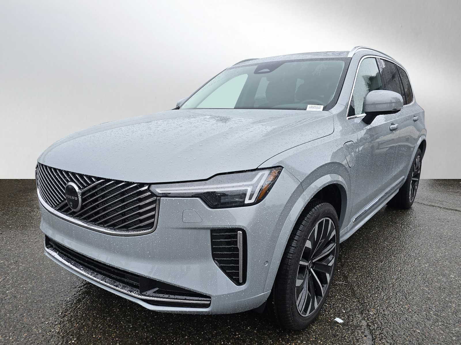 2026 Volvo XC90 Plug-In Hybrid Plus