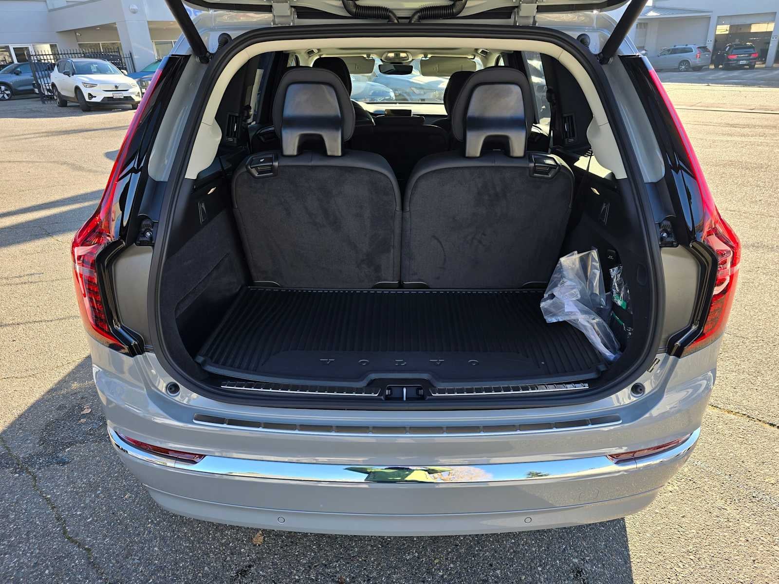 2026 Volvo XC90 Plug-In Hybrid Plus