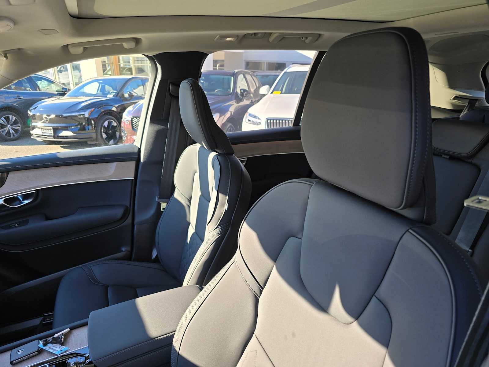 2026 Volvo XC90 Plug-In Hybrid Plus