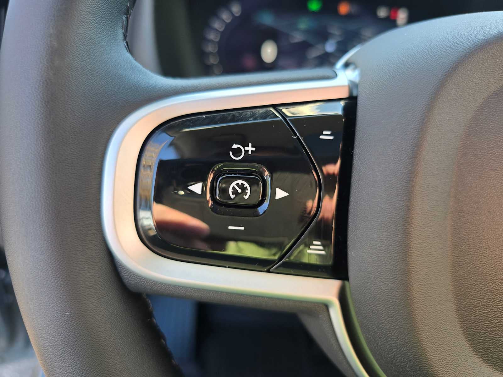 2026 Volvo XC90 Plug-In Hybrid Plus