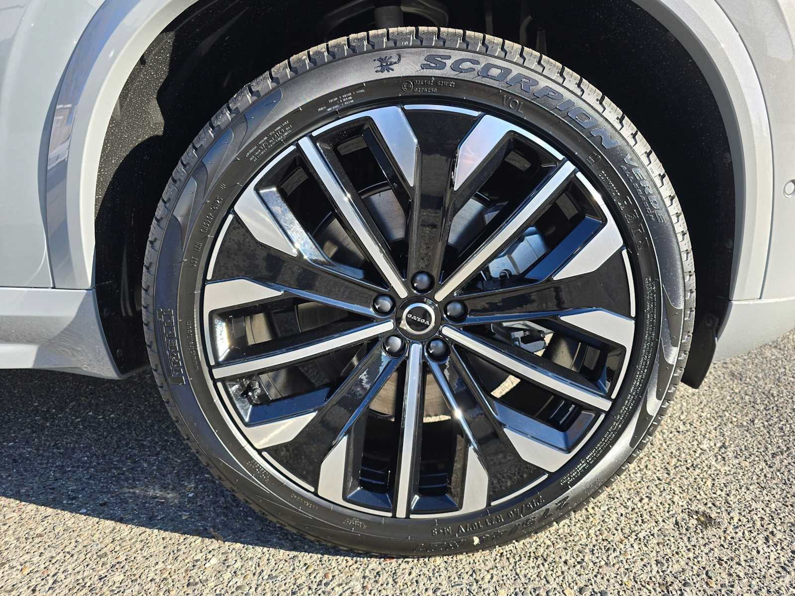 2026 Volvo XC90 Plug-In Hybrid Plus