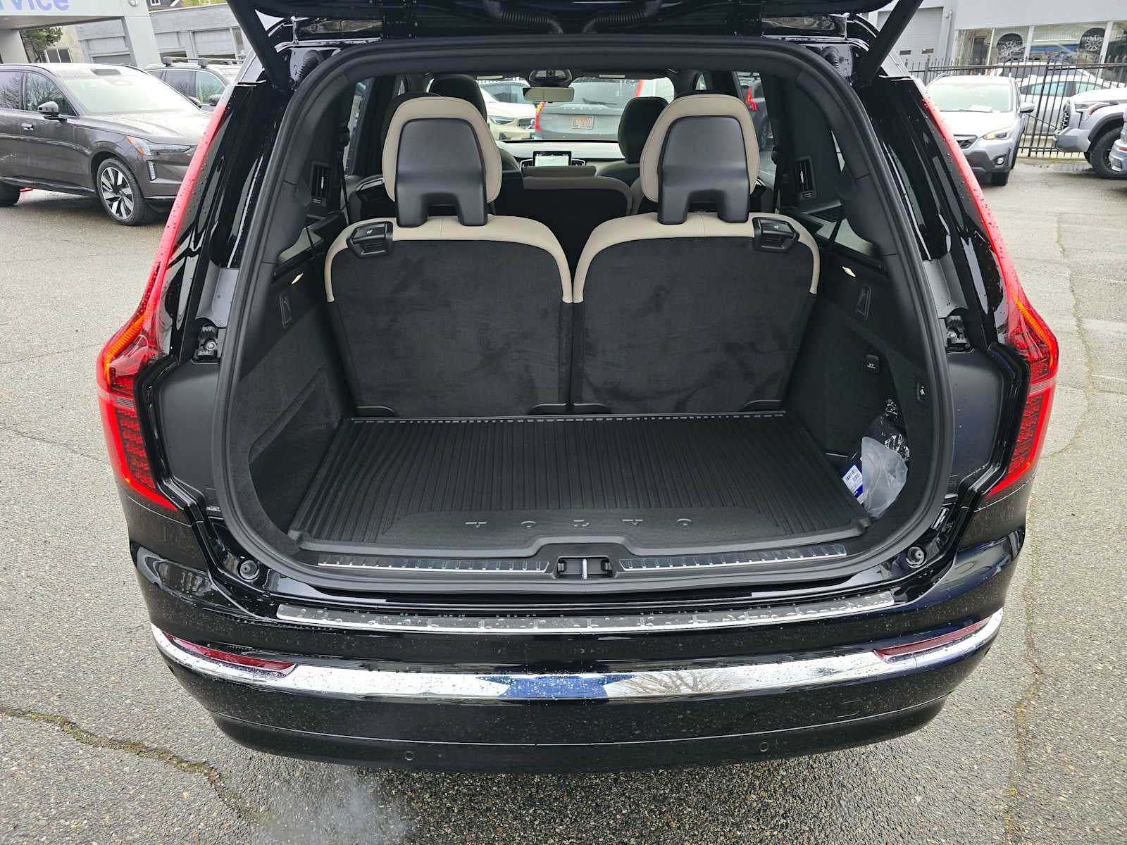 2026 Volvo XC90 Plug-In Hybrid Plus