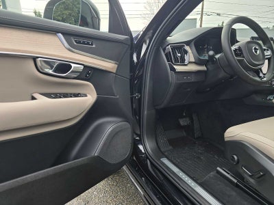 2026 Volvo XC90 Plug-In Hybrid Plus