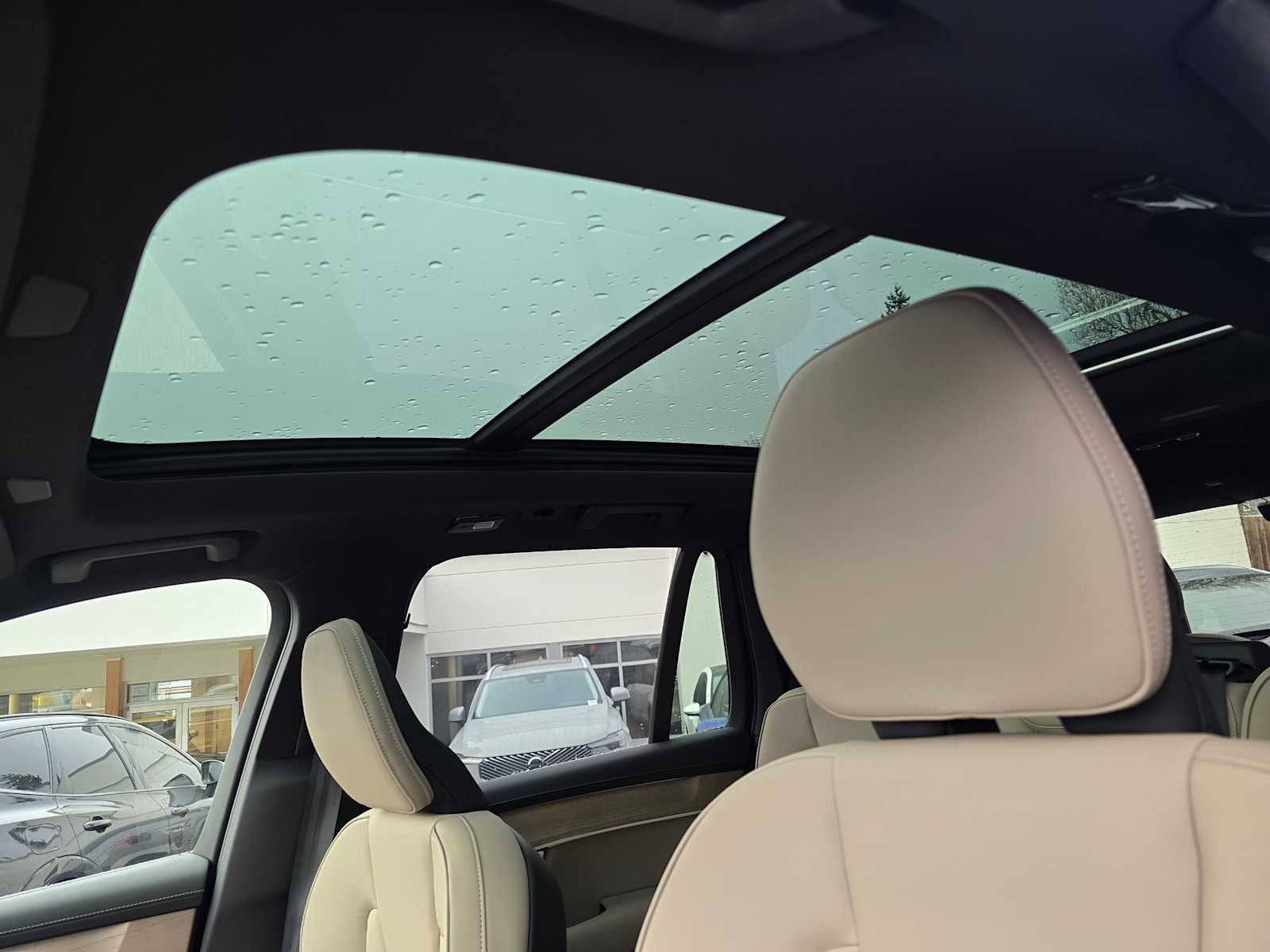 2026 Volvo XC90 Plug-In Hybrid Plus