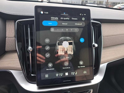 2026 Volvo XC90 Plug-In Hybrid Plus