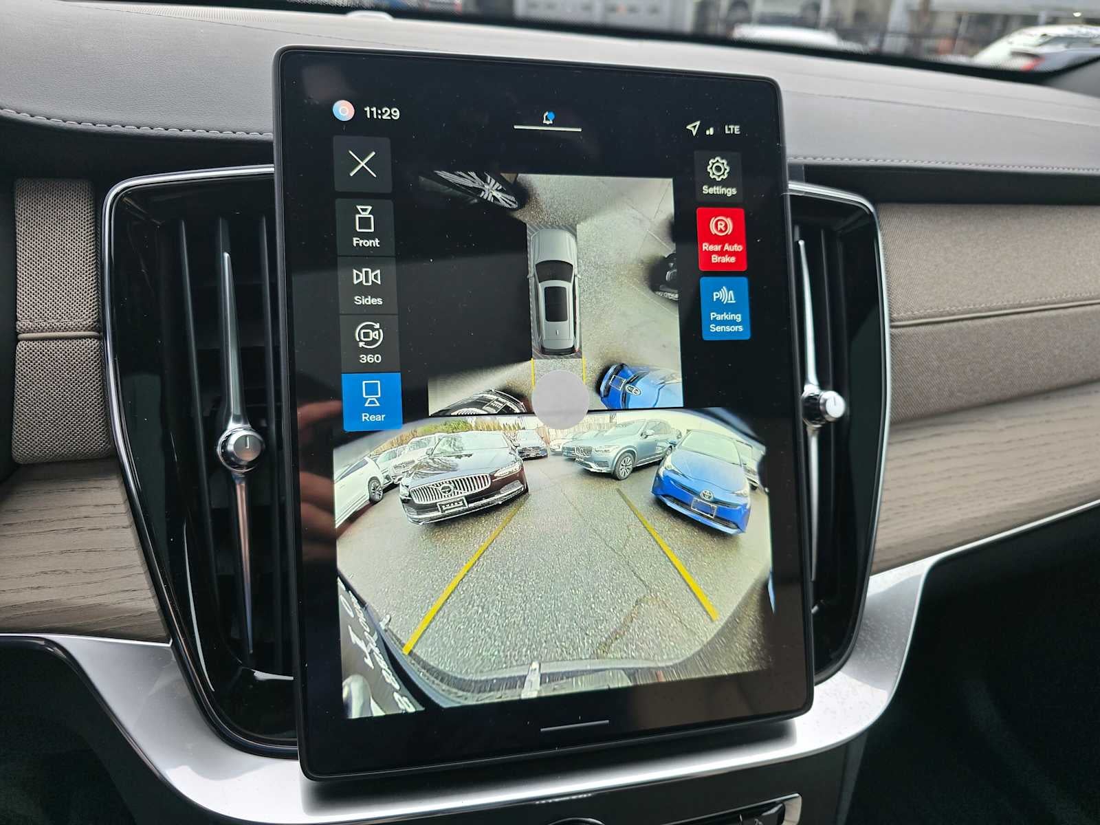 2026 Volvo XC90 Plug-In Hybrid Plus
