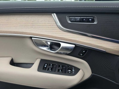 2026 Volvo XC90 Plug-In Hybrid Plus