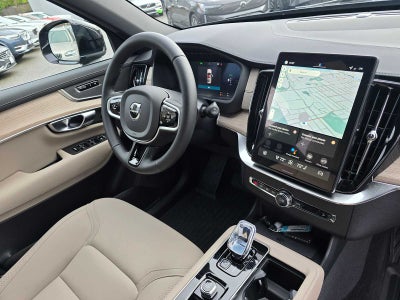 2026 Volvo XC90 Plug-In Hybrid Plus