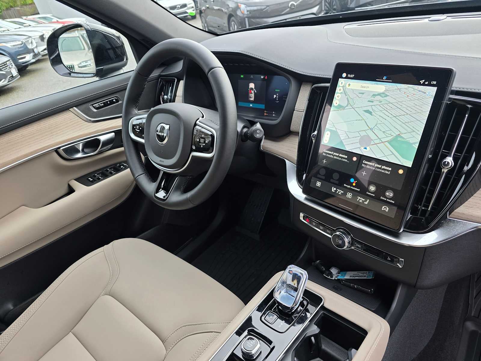 2026 Volvo XC90 Plug-In Hybrid Plus