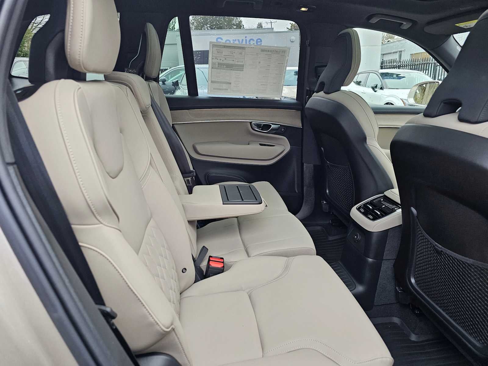 2026 Volvo XC90 Plug-In Hybrid Plus