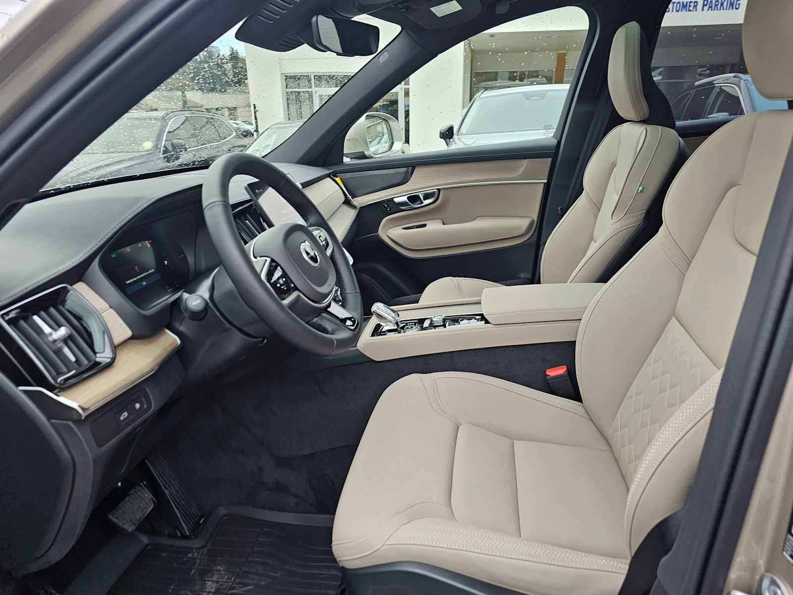 2026 Volvo XC90 Plug-In Hybrid Plus
