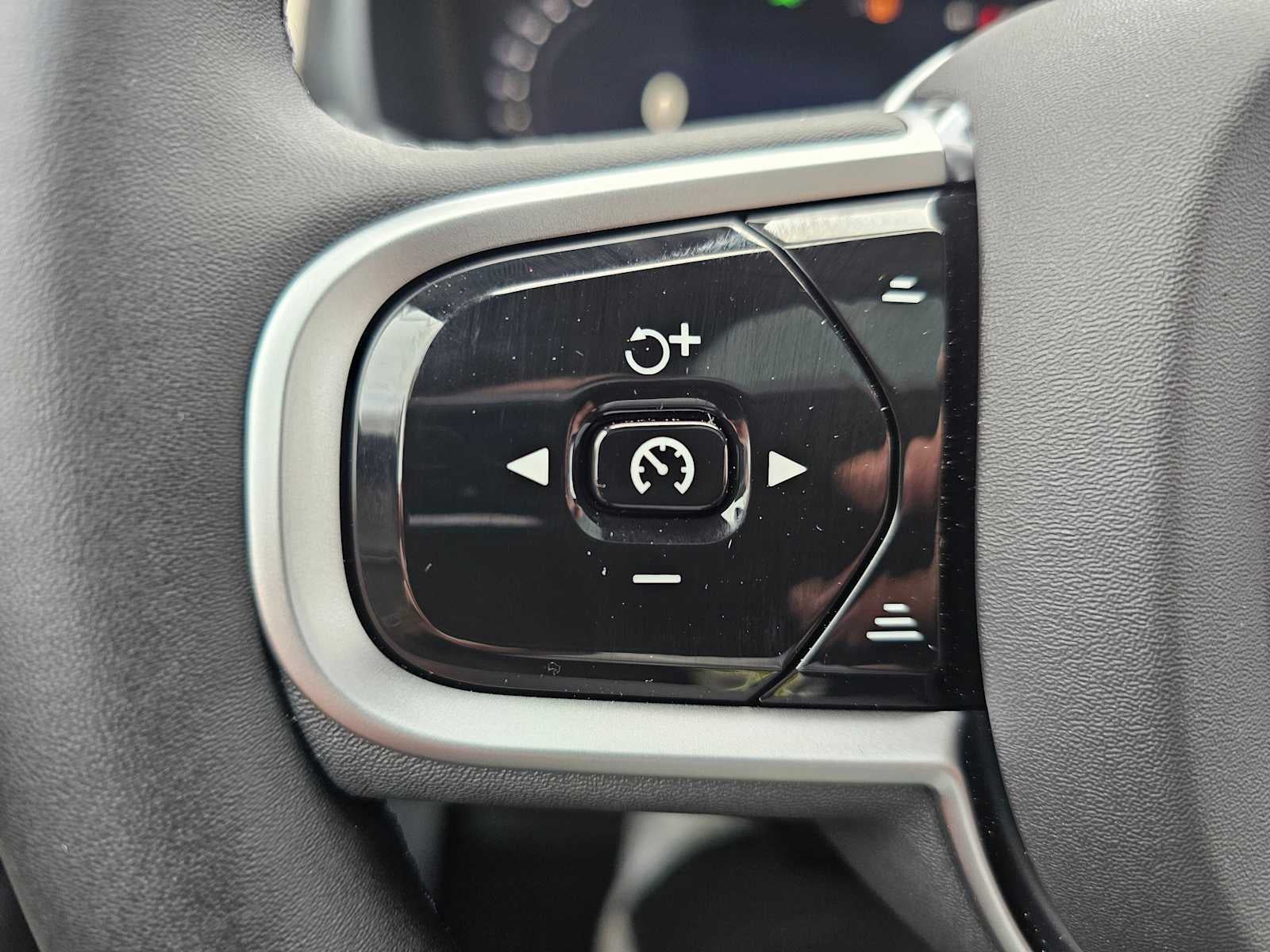 2026 Volvo XC90 Plug-In Hybrid Plus