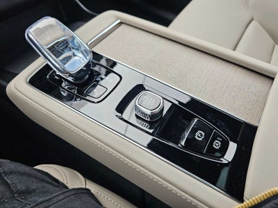 2026 Volvo XC90 Plug-In Hybrid Plus