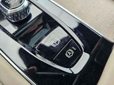 2026 Volvo XC90 Plug-In Hybrid Plus