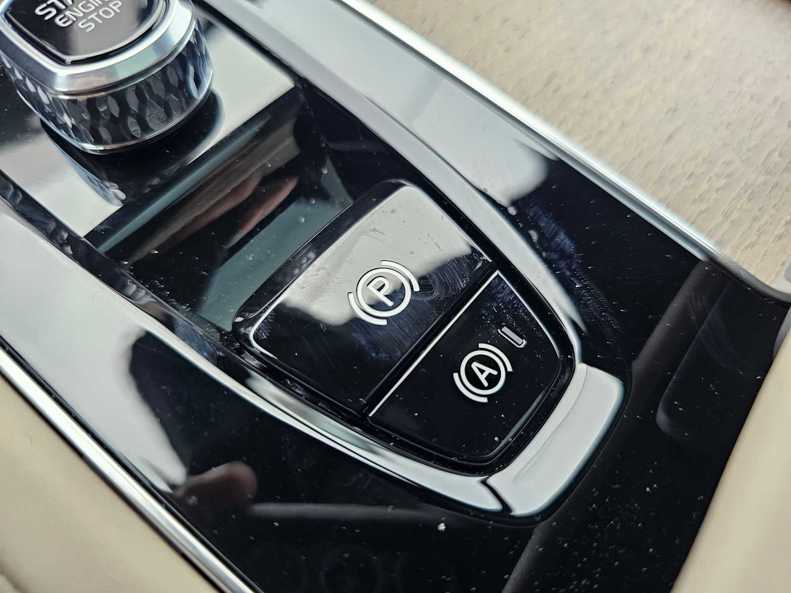 2026 Volvo XC90 Plug-In Hybrid Plus