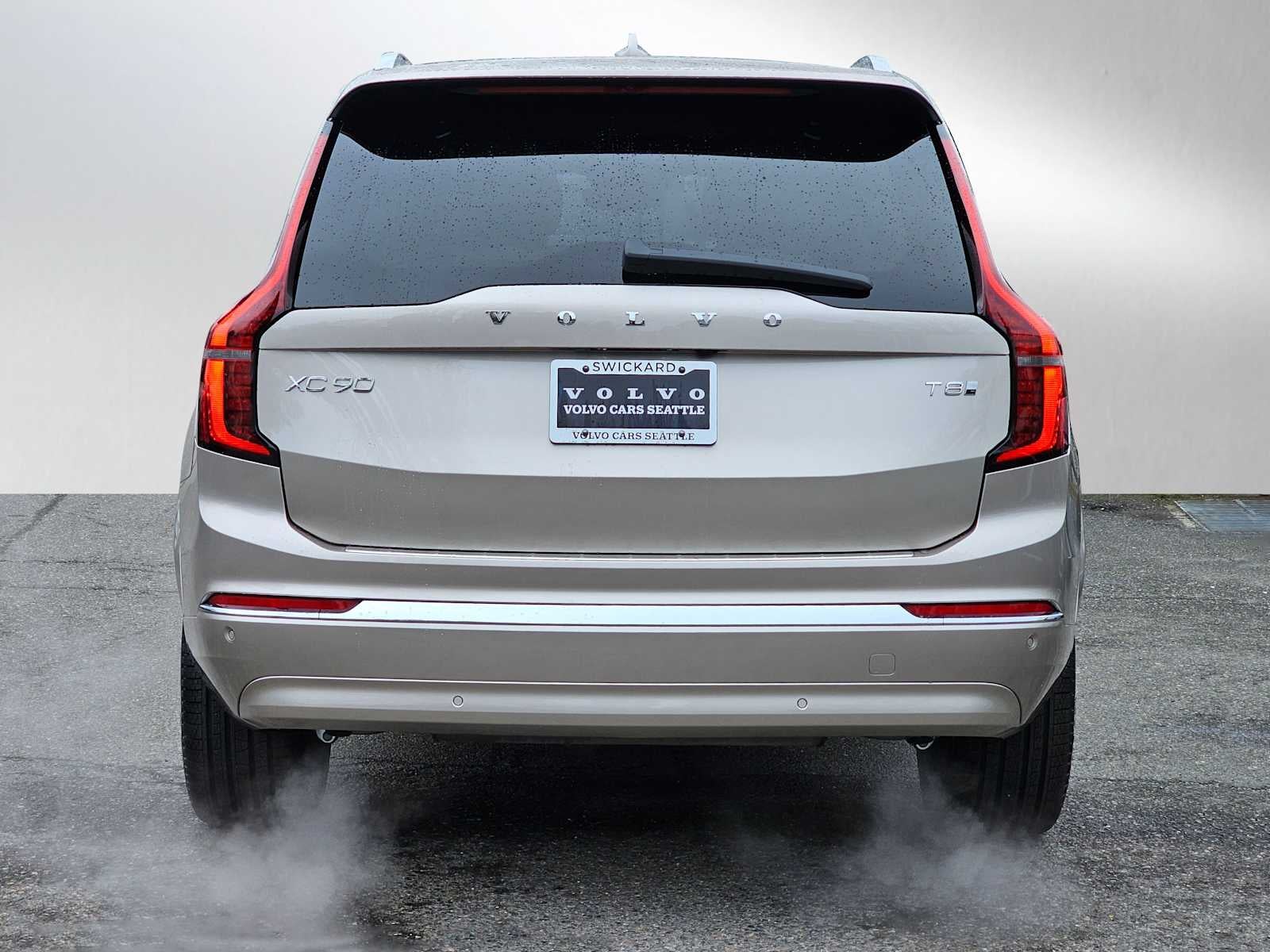 2026 Volvo XC90 Plug-In Hybrid Plus