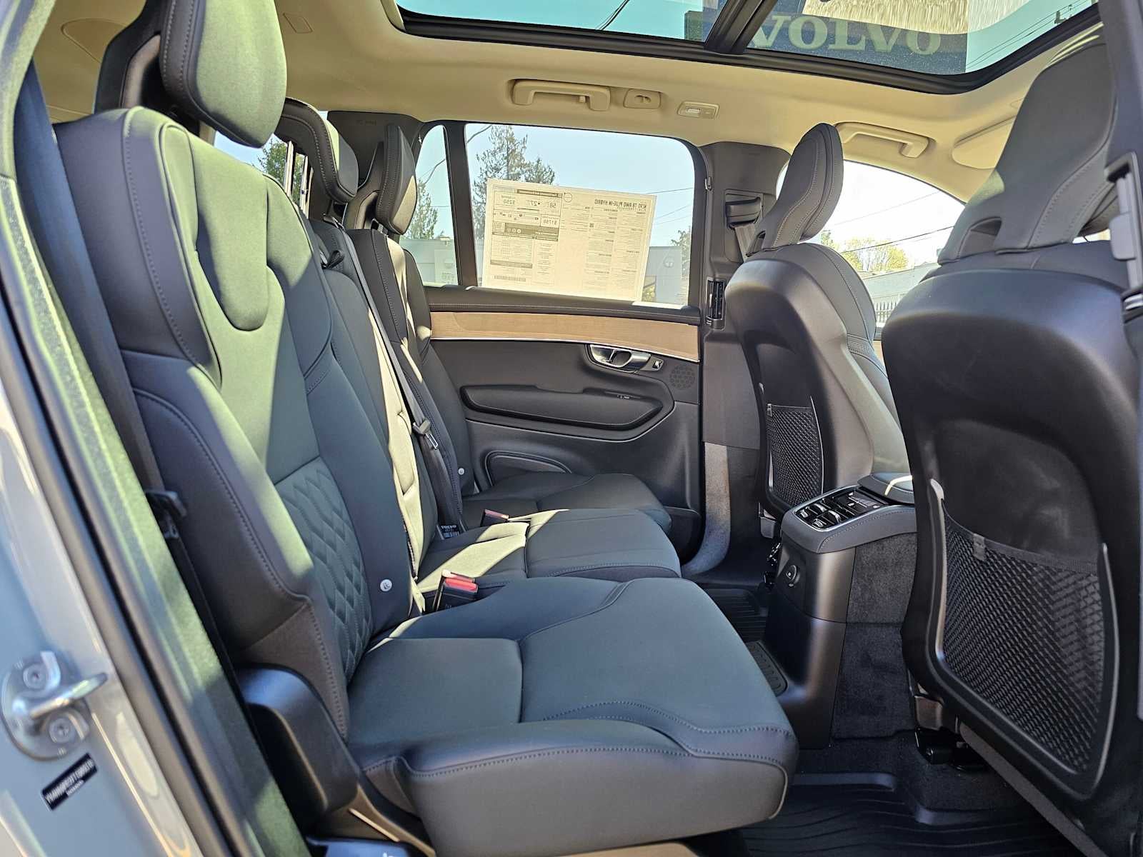2026 Volvo XC90 Plug-In Hybrid Plus