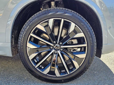 2026 Volvo XC90 Plug-In Hybrid Plus