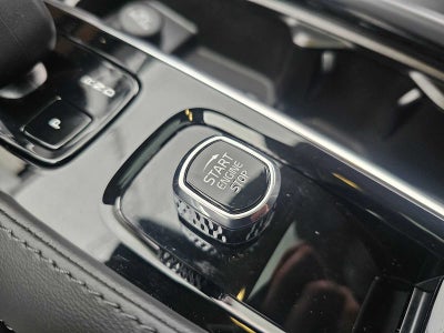 2025 Volvo XC90 Plug-In Hybrid Plus