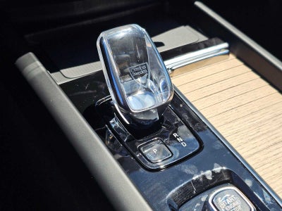 2026 Volvo XC90 Plug-In Hybrid Ultra