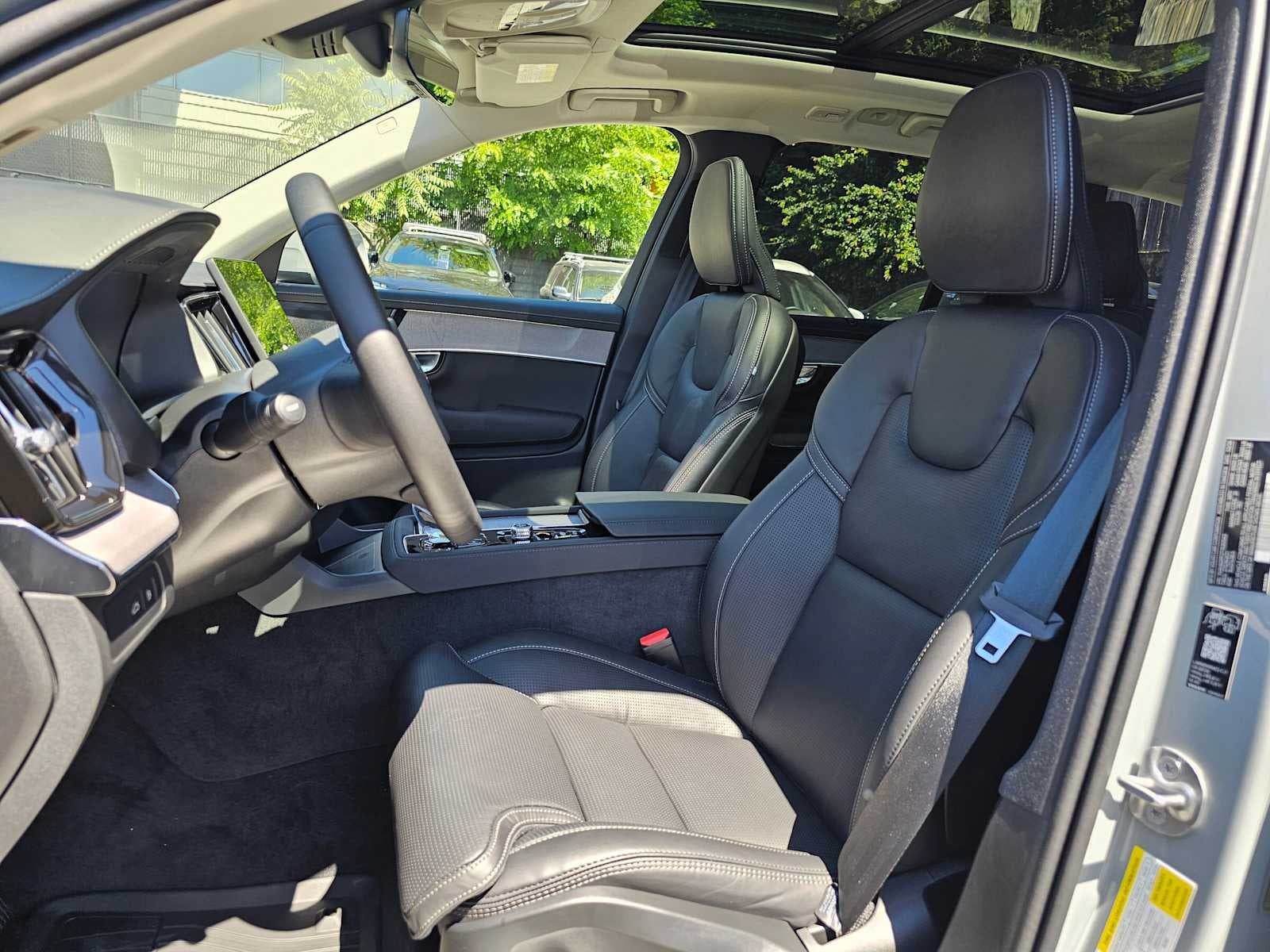 2026 Volvo XC90 Plug-In Hybrid Ultra
